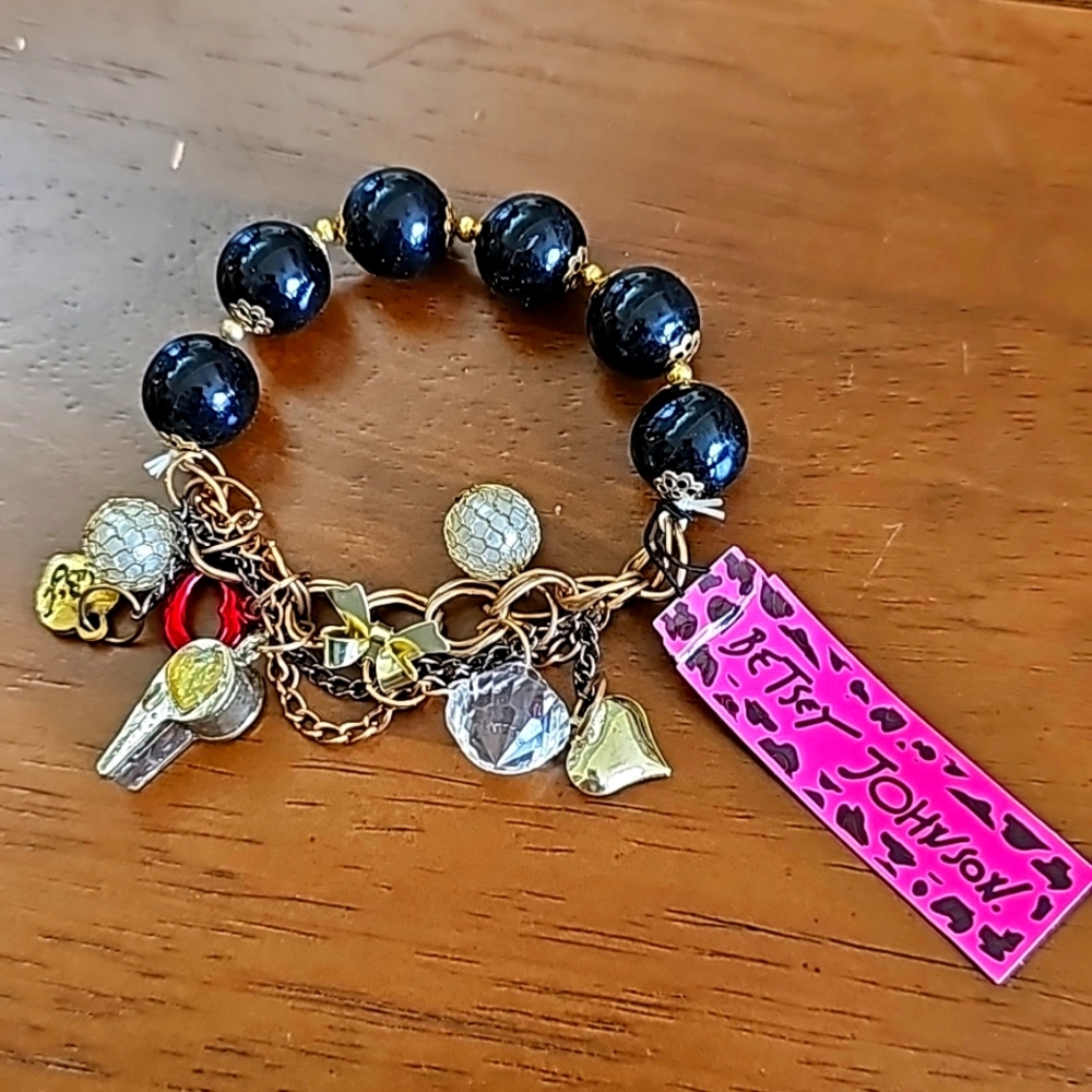 Betsey Johnson bracelet stretchy w tags black beads gold tone LOT456